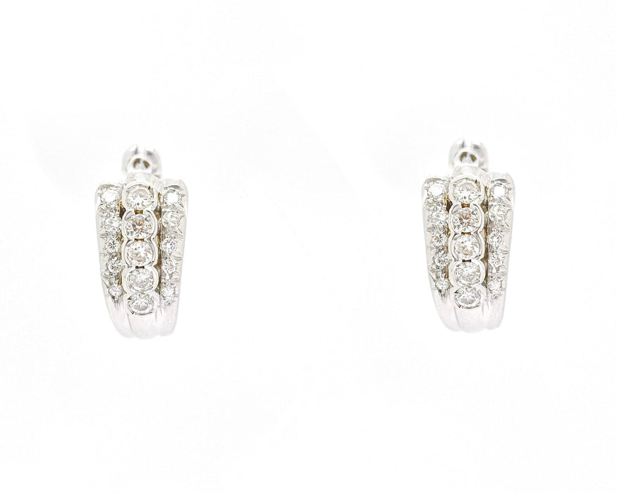 Boucles d'oreilles Boucles d'oreilles en or blanc et diamants 0,60 ct 58 Facettes