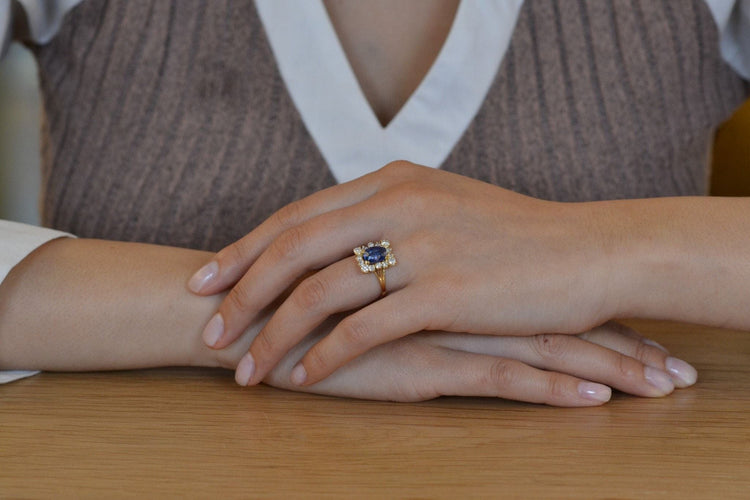 Bague 52 Bague saphir de 2,57cts et diamants 58 Facettes 26682-27487