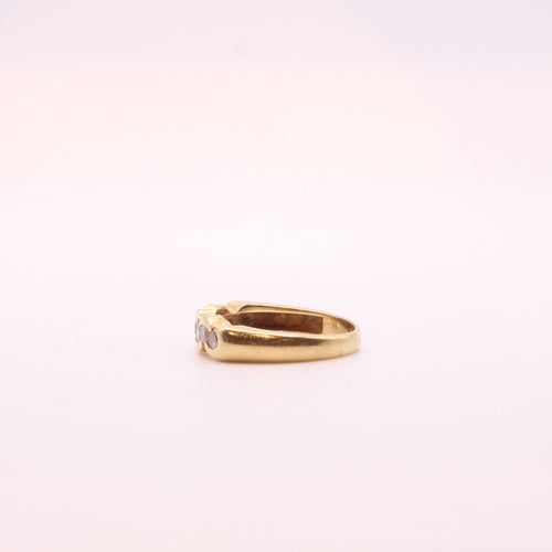 Bague Alliance Demi-tour diamants sertis sur or jaune 58 Facettes