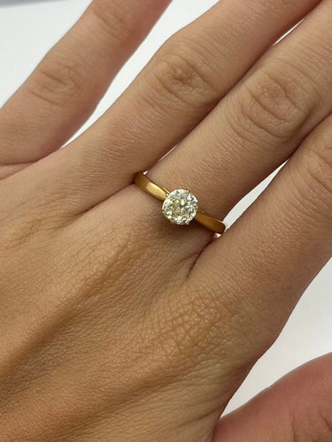 Bague 56 Solitaire or jaune et diamant 0,90 ct 58 Facettes 75101