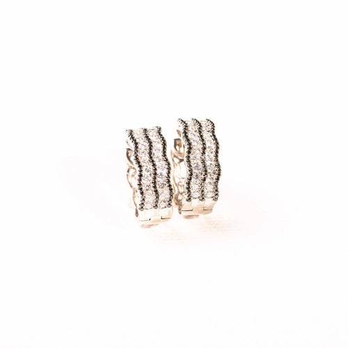 Boucles d'oreilles Boucles d'oreilles créoles diamants et diamants noirs en or blanc 58 Facettes