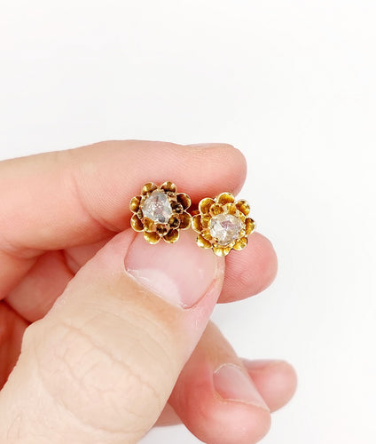 Boucles d'oreilles Puces d'oreilles or rose, fleurs et diamants taille rose (circa 1880) 58 Facettes A06248