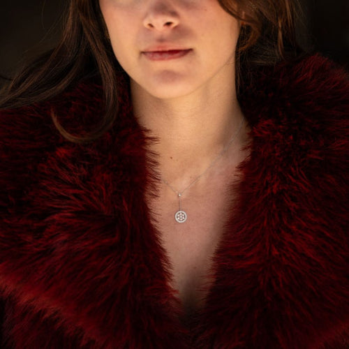 Kolye TIFFANY & CO Platin ve elmas 58 Facettes ile kolye