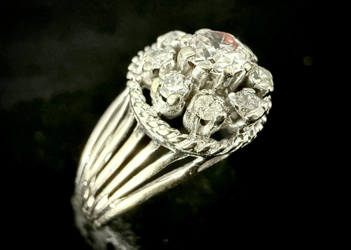 Bague 54.5 Bague or blanc sertie de 0,80 carat de diamants 58 Facettes