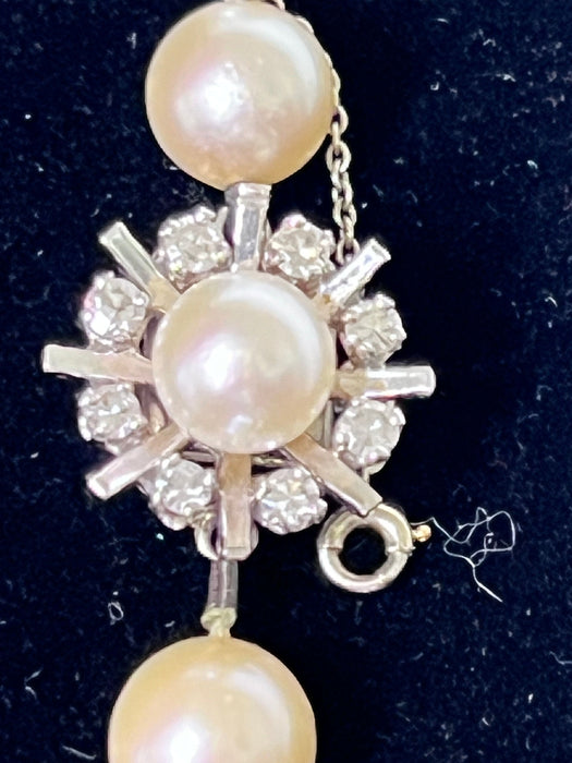 Magnífico collar de perlas cultivadas de Akoya blancas