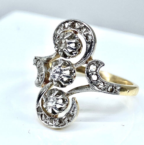 Bague 51 Bague en or 18 carats et diamants, vers 1900 58 Facettes AB178