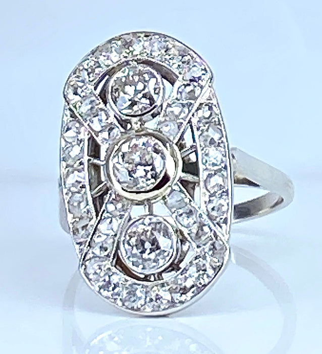 Bague 51 Bague platine et diamants, époque 1900 58 Facettes AB420