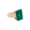 Bague 54 Bague émeraude, diamants, or jaune. 58 Facettes 34711