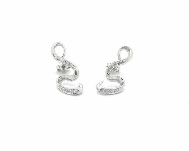 Boucles d'oreilles Boucles d'oreilles en or blanc serties de diamants de 0,16 ct 58 Facettes 6860