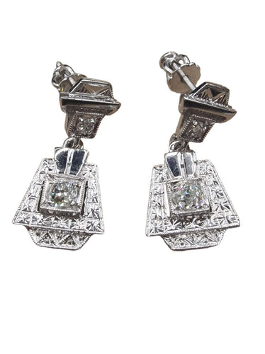 Boucles d'oreilles Boucles d'oreilles pendantes antiques en or blanc du début des années 1900 58 Facettes