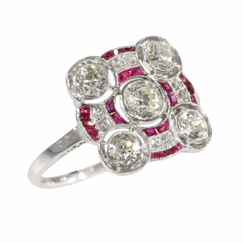 Bague 54 Bague Art déco diamant et rubis des années 1920 : un héritage romantique en platine 58 Facettes 24289-0203