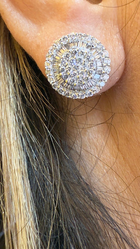 Boucles d'oreilles Boucles d’oreilles en or blanc et diamants 58 Facettes