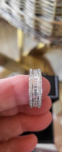 Bague 56 Alliance bague en or blanc sertie de diamants 58 Facettes