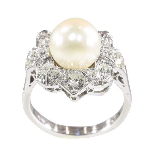 Bague 50 Géométrie du glamour : exploration d'une bague Art déco belge des années 1920 58 Facettes 22132-0317