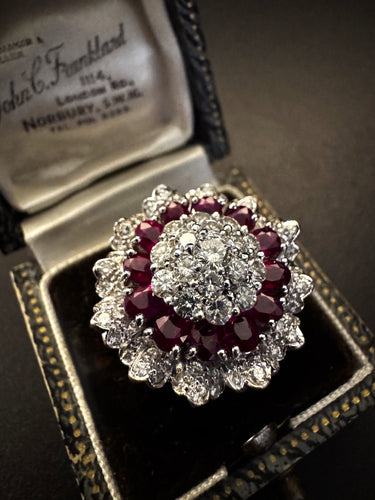 Bague 54 Bague en platine 50 avec rubis et diamants 58 Facettes