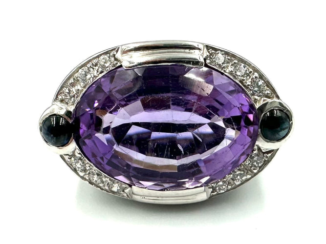 Bague 58 Bague or blanc 18K, améthyste, saphirs et diamants 58 Facettes