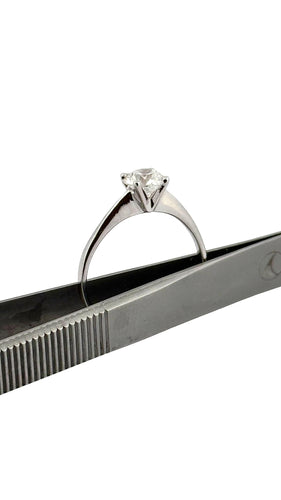 Bague 57 Solitaire diamant 1 carat , or blanc 18 carats 58 Facettes