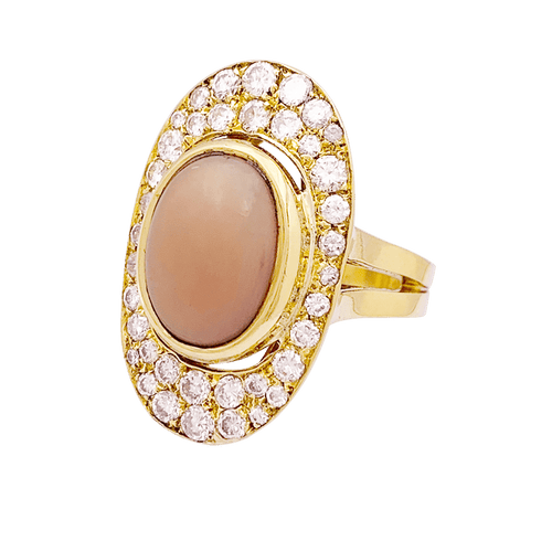 Bague 53 Bague, or jaune, corail et diamants 58 Facettes 34034