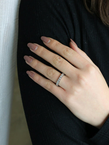 Bague 52 CARTIER Bague Lanière or blanc diamants 58 Facettes 1109.2