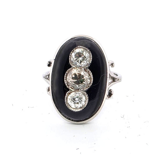 Bague 50 Bague en platine avec diamants et onyx 58 Facettes