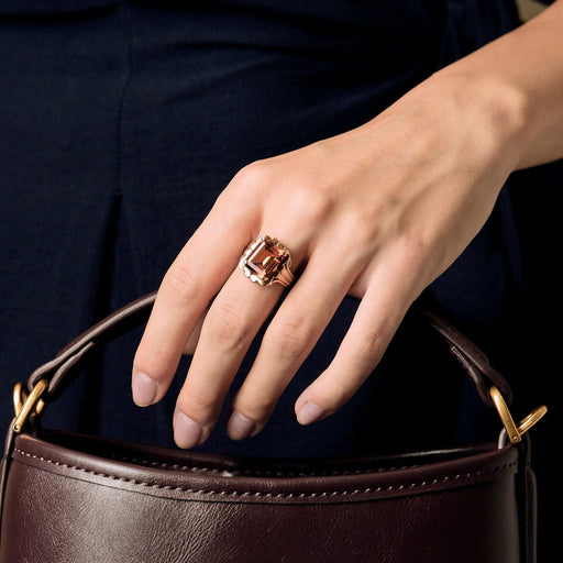 Bague 53,5 Bague cocktail en or jaune et pierre jaune de synthèse 58 Facettes LIS18612