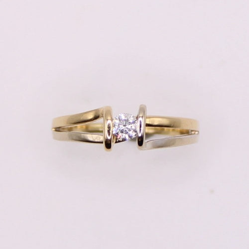 Bague 52 Solitaire deux ors et diamant 58 Facettes