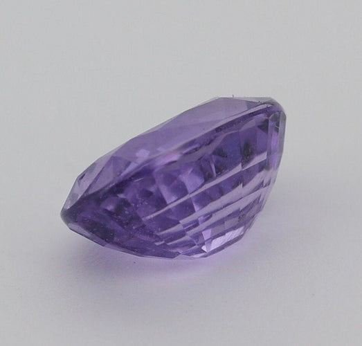 Gemstone Saphir violet non chauffé non traité 1.50cts 58 Facettes 441