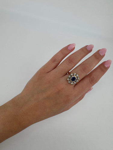 Bague 56 Bague or, saphir et diamants 58 Facettes 1031
