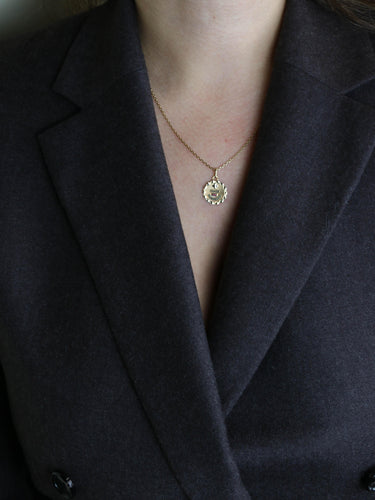 Pendentif Medaille Amour Augis Plus hier Moins Demain, Ecrin d'origine, New Old Stock 58 Facettes 1194.2