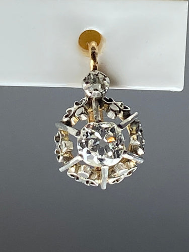 Boucles d'oreilles Boucles d’oreilles en or 18ct dites dormeuses en diamants vers 1900 58 Facettes