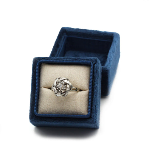 Bague 56 Bague - Or blanc et diamants 58 Facettes 1161