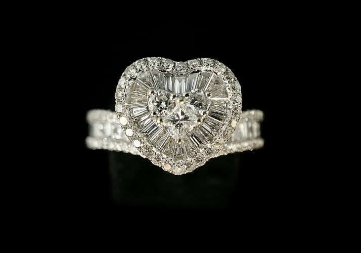 Bague 53 Bague en forme de coeur or blanc diamants 58 Facettes