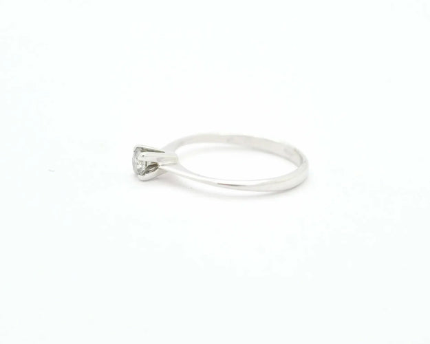 Bague Bague solitaire 0,12 ct 58 Facettes 8676
