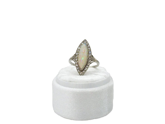Bague 60 Bague Marquise or blanc Opale Diamants 58 Facettes 4946