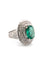 Bague 54 Bague en or blanc spectaculaire et superbe avec émeraude centrale et diamants environnants 58 Facettes