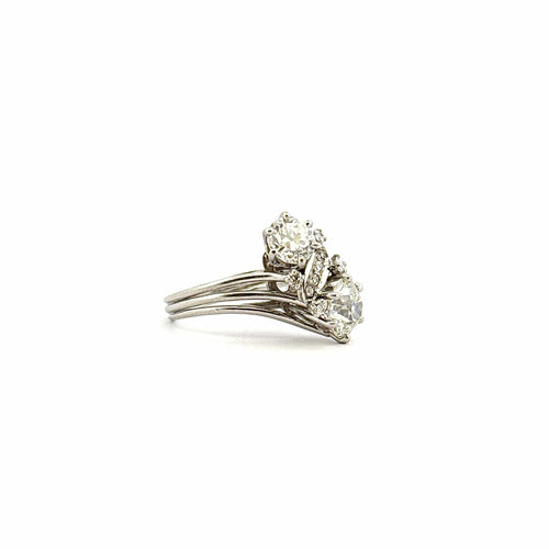 Old ring in platinum and diamonds