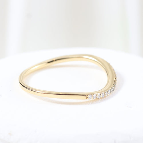 Bague 54 Bague en or jaune sertie de diamants taille brillant 58 Facettes J020000200