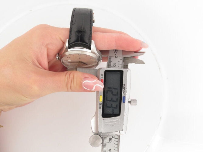 Montre montre BAUME ET MERCIER clifton 39 mm automatique 58 Facettes 261185