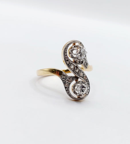 Bague 51 Bague toi et moi antique or jaune, diamants, monture à enroulement (circa 1900) 58 Facettes A05284