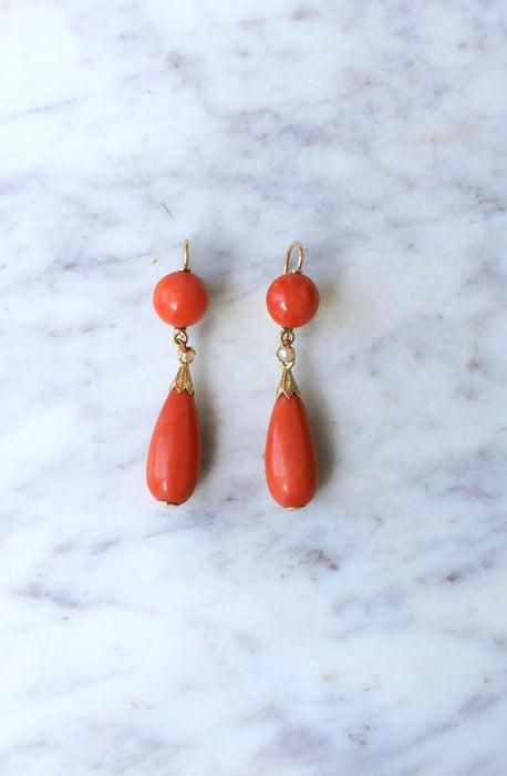 Antique yellow gold and coral earrings