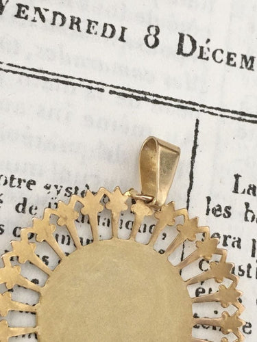 Pendentif Emile MONIER - RARE Médaille ronde or jaune et or rose 58 Facettes