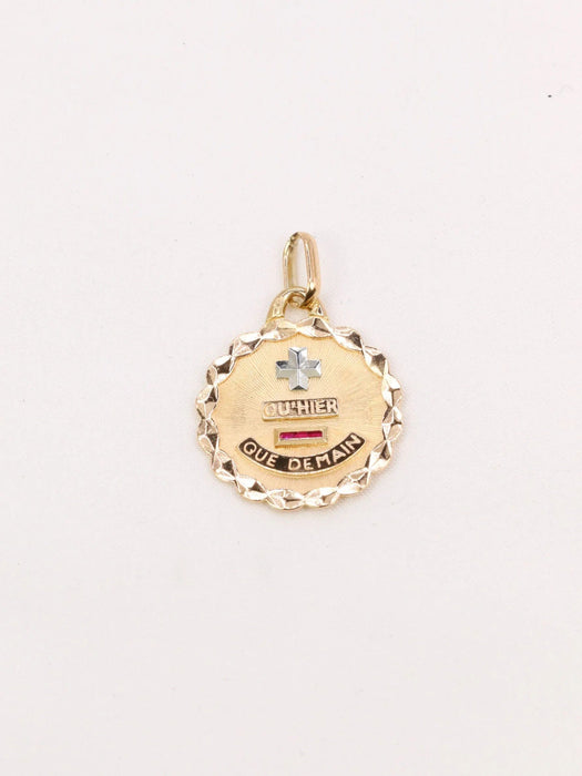 Pendentif AUGIS - Médaille amour ronde or jaune 58 Facettes J499