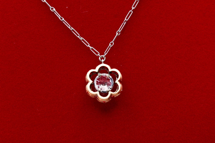 Collier Ancien collier marguerite diamant et rubis 58 Facettes 240285