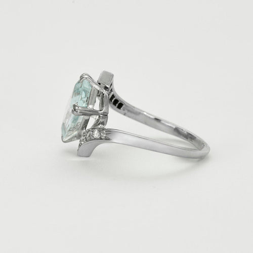 bague 57 Bague aigue-marine et diamants 58 Facettes