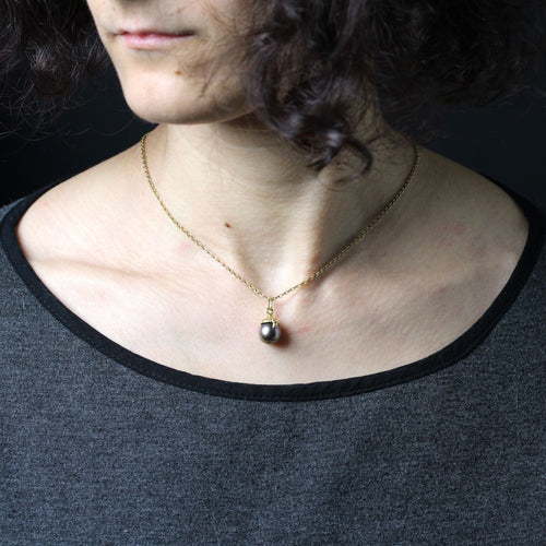 Pendentif Pendentif perle de Tahiti et or jaune 58 Facettes CVP185