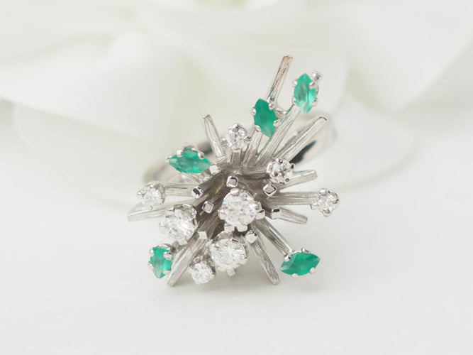 Bague 58 Bague en or blanc, émeraudes et diamants 58 Facettes 33303