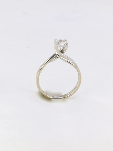 Bague 53 Bague solitaire diamant taille brillant 58 Facettes J215