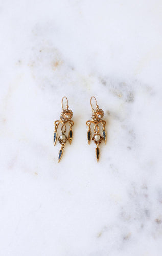 Boucles d'oreilles Boucles d'Oreilles Anciennes Pendantes en Or, Email et Perles 58 Facettes