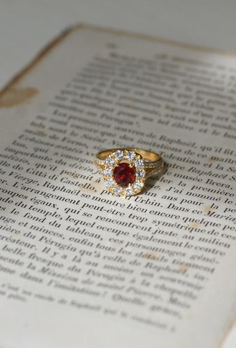 Bague 53 Bague Marguerite spinelle entourage diamants 58 Facettes