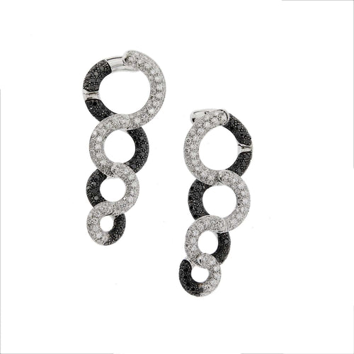 Boucles d'oreilles Boucles d'oreilles pendantes diamants noirs et blancs 58 Facettes 25641